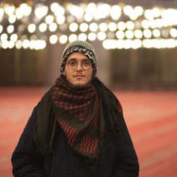 İspanyol genç, Filistin direnişinden etkilenip Müslüman oldu