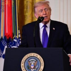 Trump'tan İran açıklaması: Konuşmak istiyorlar, geç dedim