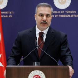 Türkiye'den İran'a füze tepkisi: Bakan Fidan, Arakçi'yi aradı