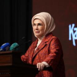 Emine Erdoğan 'AK Parti İstanbul Kadın Kolları ile Vefa İftarı' programına katıldı