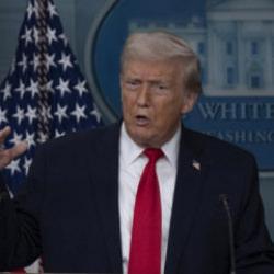 Trump'tan ülkelere çağrı: Bölgeye savaş gemileri gönderin!