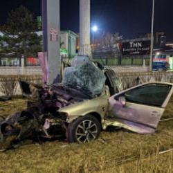 Kayseri'de korkunç kaza! Araç kağıt gibi büküldü