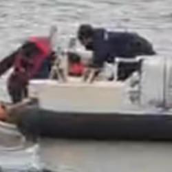 Bartın'da denizde can pazarı! Kurtarılma anı kamerada 