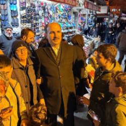 Başkan Altay Ramazanın son teravih namazı sonrası esnafla ve vatandaşla buluştu