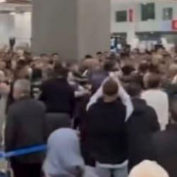 Gaziantep Havalimanı'nda umre yolcuları arasında meydan kavgası