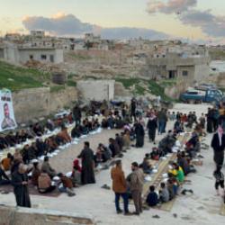 Konya'dan gönül sofrası: Suriye'de her akşam iftar sofrası kuruldu