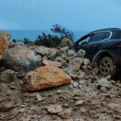 Mersin-Antalya karayolunda heyelan! Facia ucuz atlatıldı