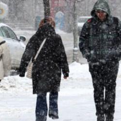 Baharı beklerken kış geri dönüyor: Soğuk hava Türkiye'yi vuracak, kar kapıda!
