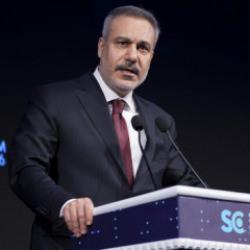 Bakan Fidan'dan bölge ülkelerine uyarı: Bu anlamsız savaşın bitmesi gerekiyor