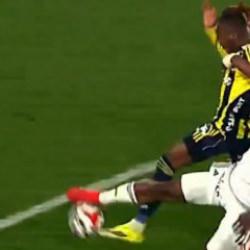 Fenerbahçe penaltıyla kazandı! Eski hakem çılgına döndü: 'Ahlaksızca'