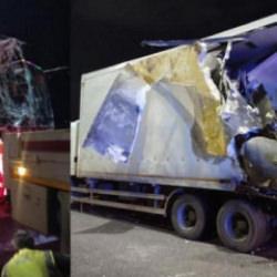 Kuzey Marmara Otoyolu'nda feci kaza! Yolcu otobüsü ile TIR çarpıştı: 10 yaralı