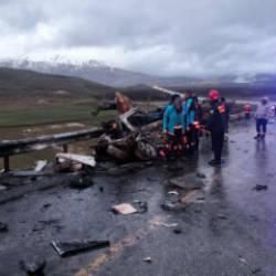 Malatya'da korkunç kaza: 3 kişi öldü!