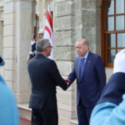 Erdoğan, KKTC Cumhurbaşkanı Erhürman ile bir araya geldi