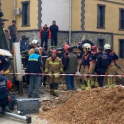Manisa'da göçük: Bir işçi toprak altında kaldı