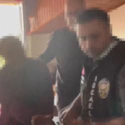 Kocaeli'de 26 yıl hapis cezası bulunan firari, şifonyer arkasında yakalandı