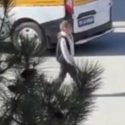 Okul tuvaletinde silah ve not bulundu! Polis anında harekete geçti