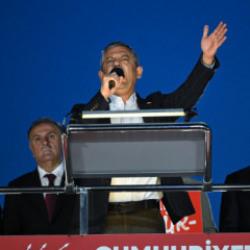 Özgür Özel'den sınırları zorlayan tehdit! AK Parti'den sert cevap! 