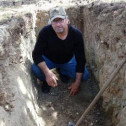 Ölmeden mezarını kazdı! Sebebi de sözleri de şoke etti 