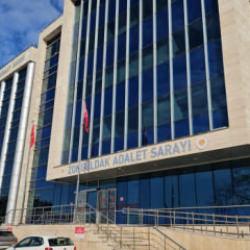 Komşusunun banyo duvarını delip gizli kamera yerleştirdi