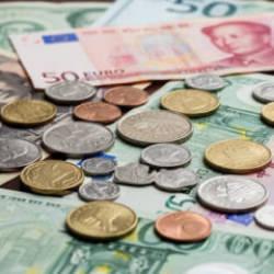 Petrol savaşları parayı vurdu: İşte en çok değerlenen para birimi...