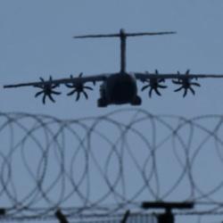 Savaş hazrılığı! Büyük sevkiyat! Uçaklar peş peşe indi