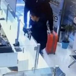 Muhittin Böcek'in oğlunun olay görüntüleri! Para dolu turuncu valiz dosyaya girdi...