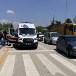 Ankara'da 3 araçlık zincirleme kaza!