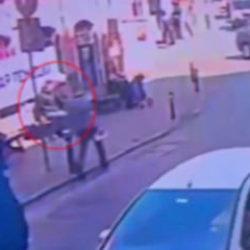 İstanbul'da dehşet! Bankta oturan kişiyi  bıçakladı