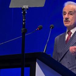 Bakan Uraloğlu'ndan 'Yükselen Türkiye Zirveleri'nde 5G ve yapay zeka açıklaması