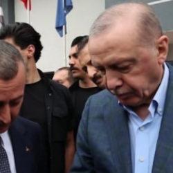 Cumhurbaşkanı Erdoğan'dan Süper Lig ekibinin müzesine imzalı forma!