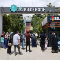 Konya Büyükşehir'in düzenlediği 'Umre Ödüllü Siyer Bilgi Yarışması'nda final heyecanı