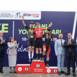 Gaziantep'te Türkiye yol yarışı heyecanı başladı! Dereceye girenler ödüllerini aldı
