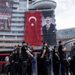 Mutlak butlan kararı sonrası dikkat çeken anket: Özgür Özel şoke olacak! 