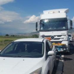 Kahramanmaraş'ta korkunç kaza! TIR çarptı: 1 ölü, 2 yaralı
