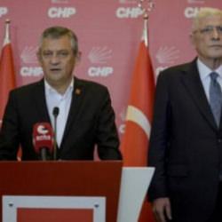 Bomba iddia: Özgür Özel İYİ Parti'ye mi geçiyor? Müsavat Dervişoğlu'ndan yanıt geldi
