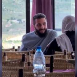 Şara eşiyle birlikte kafede görüntülendi! Tüm ülkede gündem olan anlar