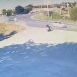 Adıyaman'da 18 yaşındaki gencin bariyerlere çarparak öldüğü kazanın görüntüleri 