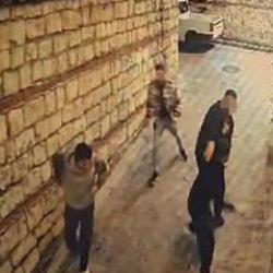 Antalya'da ölüm uyarısı! Kalbinden bıçaklandı: Dehşet kamerada 