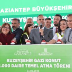 Bakan Kacır’dan Başkan Şahin’e Kuzeyşehir için tebrik