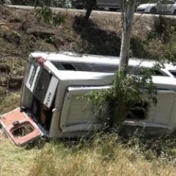Balıkesir'de can pazar! Minibüs şarampole yuvarlandı: 14 yaralı 