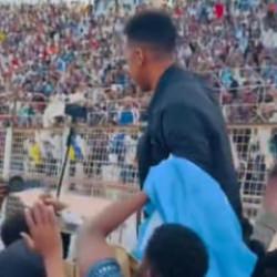 ABD ülkeye almamıştı! Somalili hakem kahraman gibi karşılandı