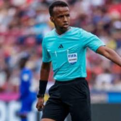 FIFA kararı açıkladı! Afrika'nın en iyi hakemi Dünya Kupası'nda yok