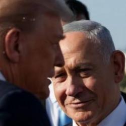 İsrail Başbakanı Binyamin Netanyahu'nun güvenlik kabinesini topladığına dair bir görsel.