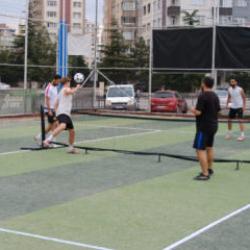 Konya Büyükşehir’den ayak tenisi turnuvası