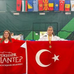 Gaziantep Büyükşehir'den 7'den 70'e hizmet seferberliği