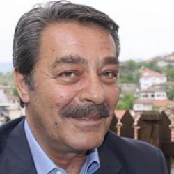 Kadir İnanır'a veda: Son yolculuğuna uğurlandı!