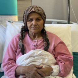 Ameliyattan kaçtı, tavsiye üzerine sardığı ot bacaklarını yaktı