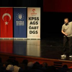 Bursa Büyükşehir KPSS hazırlığında gençlerin yanında 