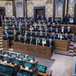 Esed rejiminden sonra bir ilk: Cumhurbaşkanı Şara başkanlık etti