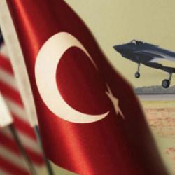 Dışişleri Bakan Yardımcısı Büyükelçi Levent Gümrükçü konuşma yaparken